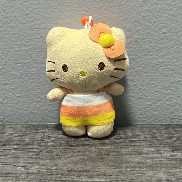 Sanrio Hello kitty plush keychain - Picture 4 of 4